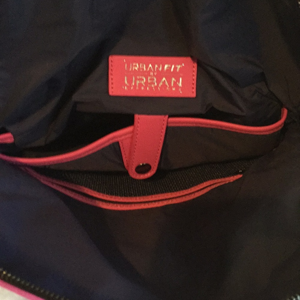 Urban Expressions Round Flat Mini Backpack/New - Picture 6 of 7